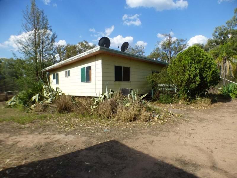 Rural Lifestyle - Home located privately on the block